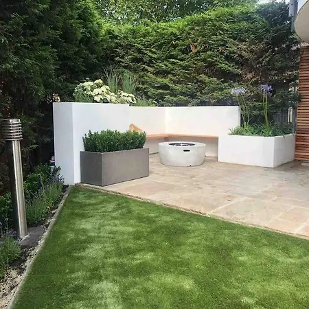 •Mangohauslondon• •Airconditioned•Garden•Fire Pit• Exterior photo